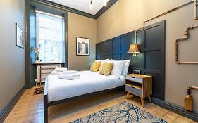 The Waverley Park Residence